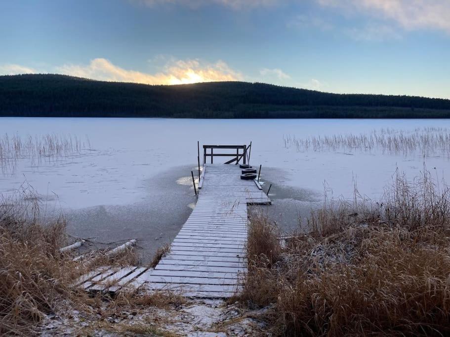 Lakeside Wilderness Cabin Jokkmokk Exterior photo