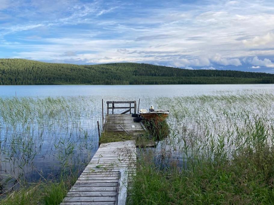 Lakeside Wilderness Cabin Jokkmokk Exterior photo